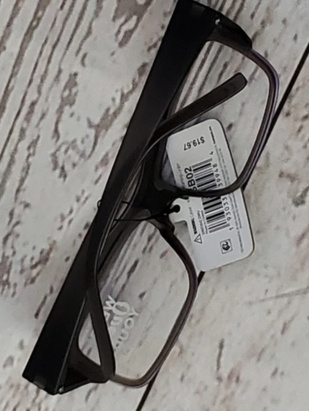 Foster Grant E fits over bluelight protection glasses M/L greige